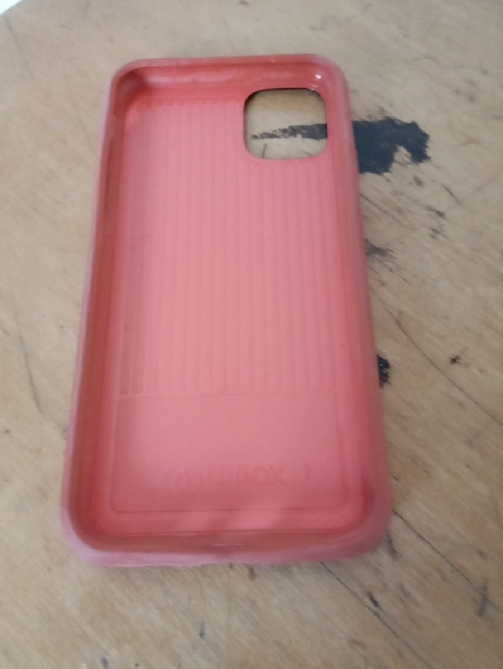 OtterBox Slim Protective Phone Case in Coral